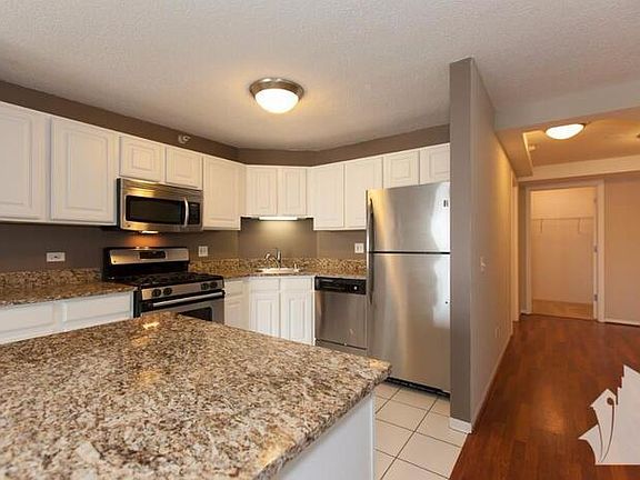 5th image of 540 N State St #3507T