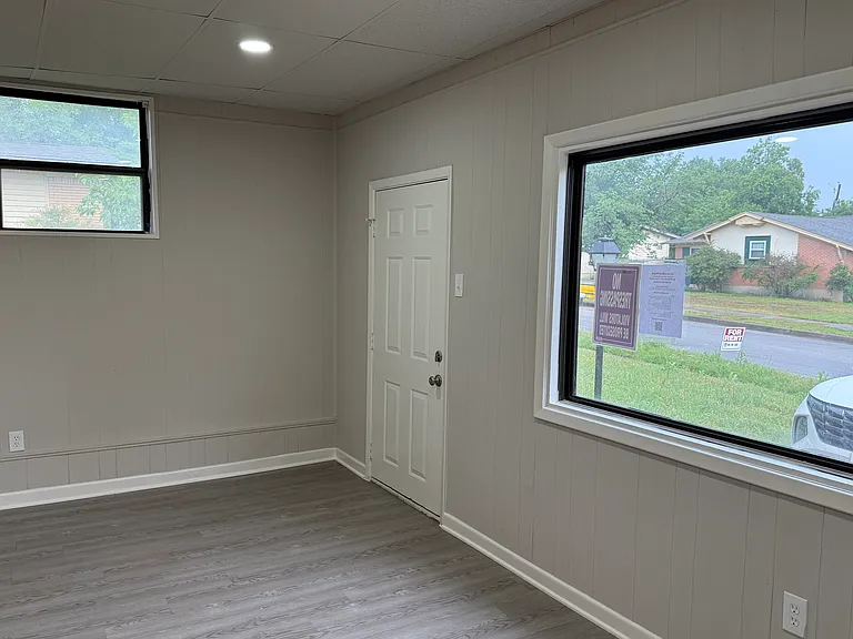 Fourth Bedroom has its own entrance door.