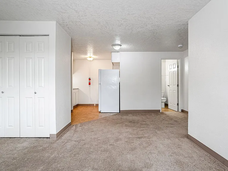 286-Maple Square Apartments — Photo 8