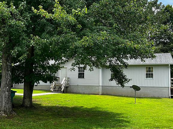 5th image of 669 Myrtle Ave