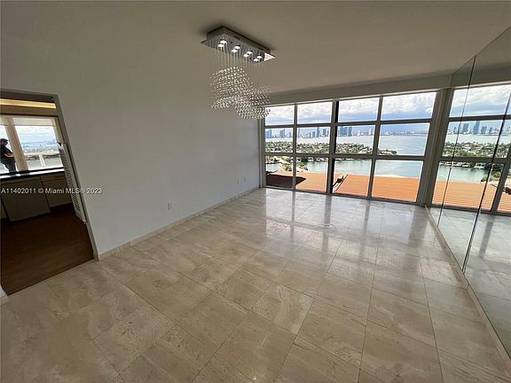 4th image of 9 Island Ave APT T1