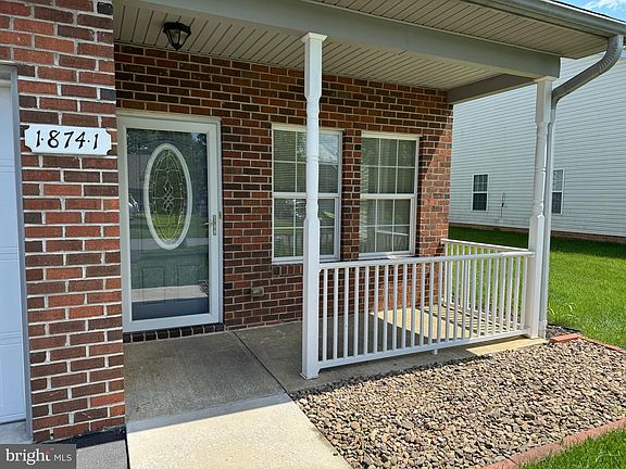 3rd image of 18741 Mesa Ter