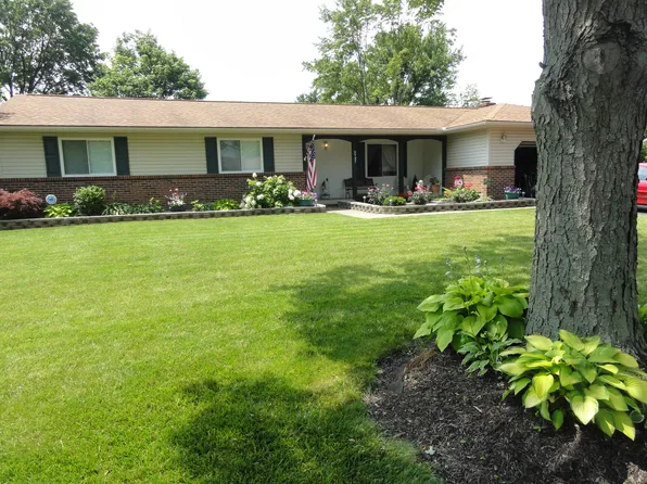 9747 Shalemar Dr NW, Pickerington, OH 43147