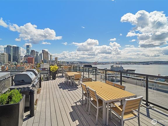 2nd image of 2721 1st Avenue #906