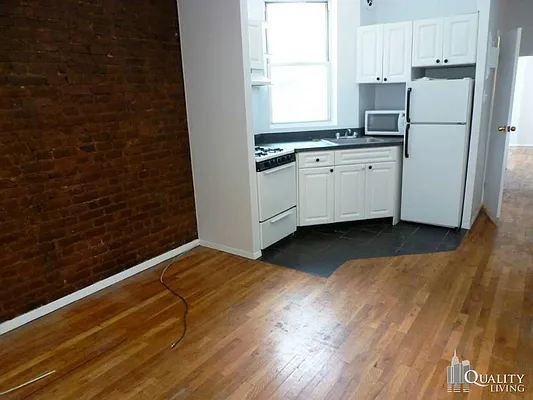 Rented by (Legacy) NY Quality Living Uptown | media 25