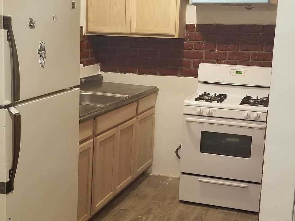 2nd image of 385 Crosby Ave