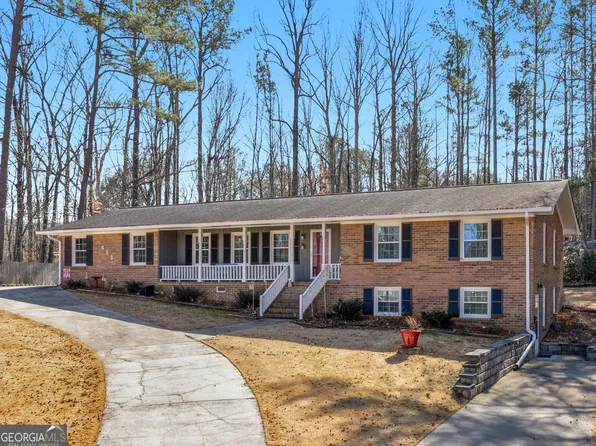 488 Oak St, Fayetteville, GA 30215