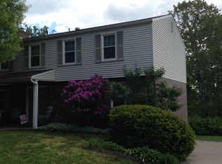 9254 Wedgewood Dr, Pittsburgh, PA