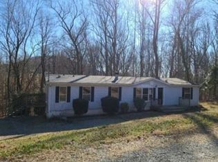 122 Forest Ridge Dr, Vinton, VA 24179