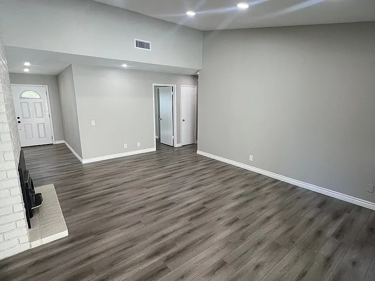 2800 Regina Ave — Photo 16