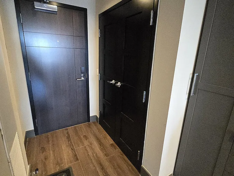 330 Phillip St — Photo 11