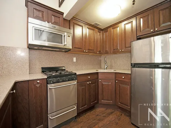 533 Third Street image 3 of 5