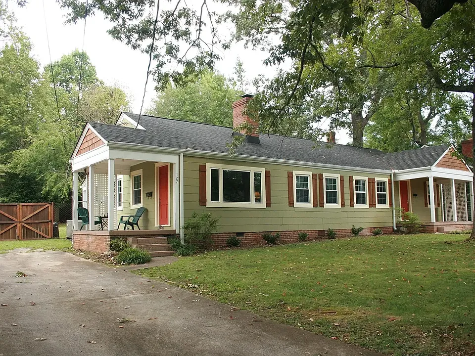 127 Wedgewood Dr