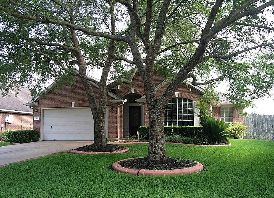 1st image of 2407 Standing Oak Ln