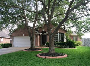 2407 Standing Oak Ln, Richmond, TX 77406