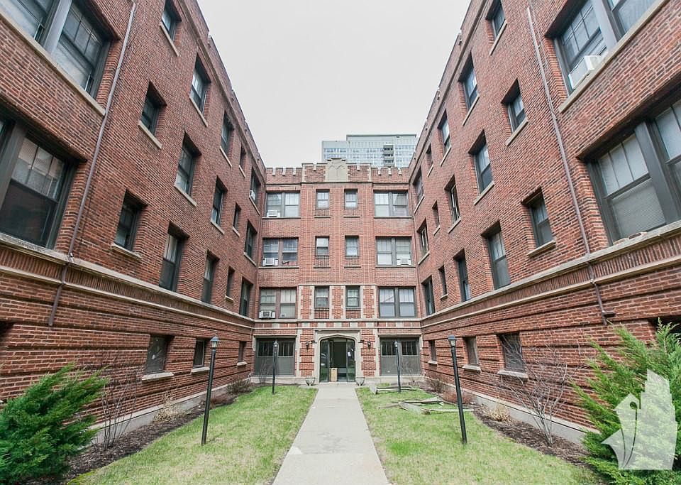1st image of 516 W Cornelia Ave APT 320B