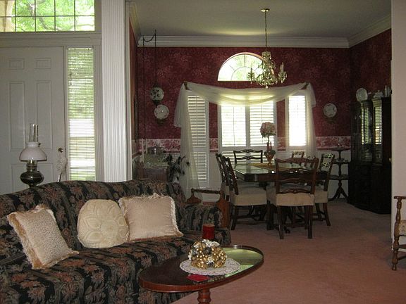 Formal living/dining