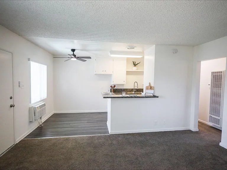 Imperial Village Apartments — Photo 2