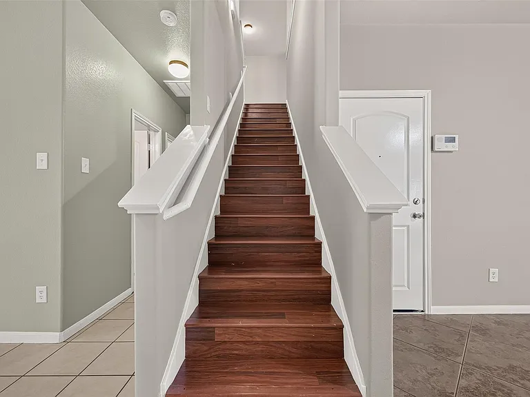 2110 Castle Gardens Ln — Photo 28