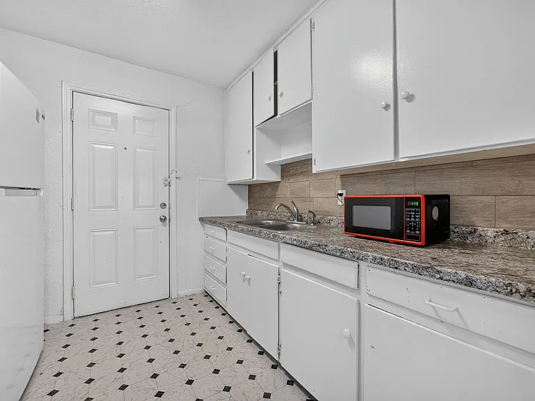 5503 Van Natta Ln — Photo 5