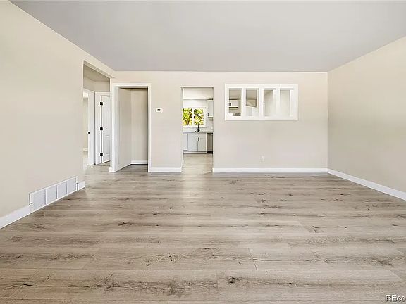 2nd image of 715 Miller Ct #B