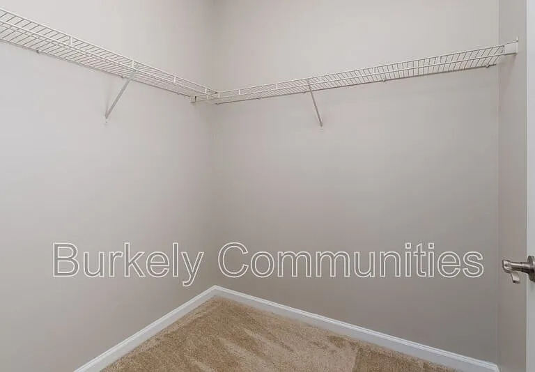 104 Thornton Ct #E — Photo 9