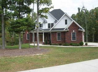 188 Buffalo Creek Dr, Statesville, NC 28677