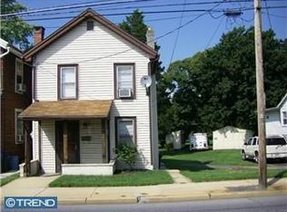 135 S Hull St, Sinking Spring, PA 19608