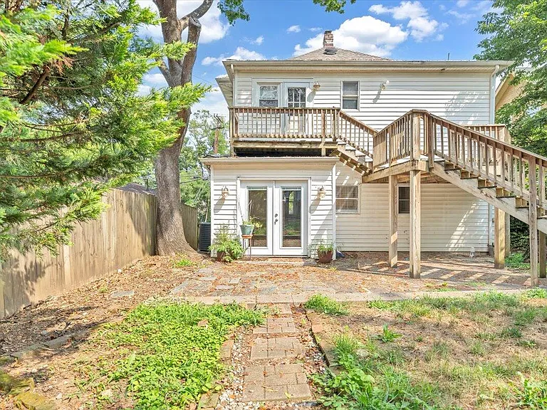 2410 Broadway Ave #B — Photo 28