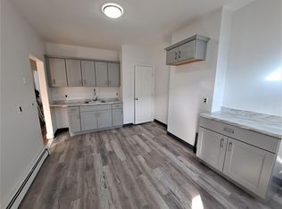6 Fernboro St FLOOR 3, Dorchester, MA 02121