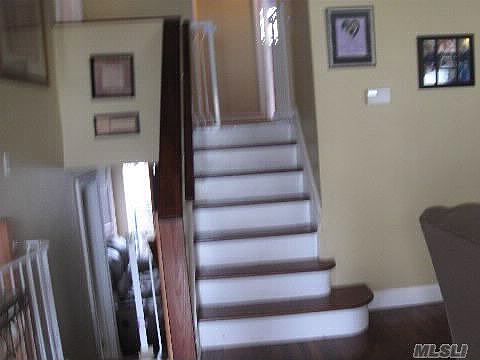 3rd image of 17 Drake Ln