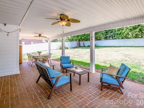 921 Argyle Ct, Statesville, NC 28677