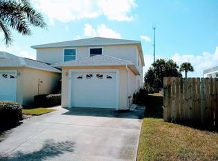 827 Poinsetta Dr, Indian Harbour Beach, FL 32937