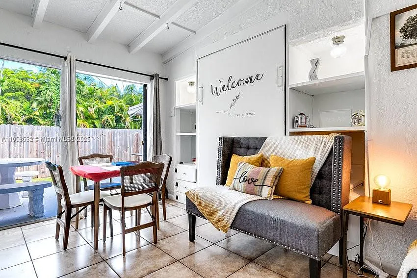 2019 Fletcher Street - 2