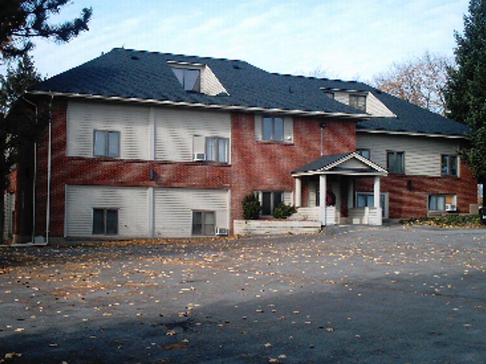 1st image of 3116 Court St APT 2