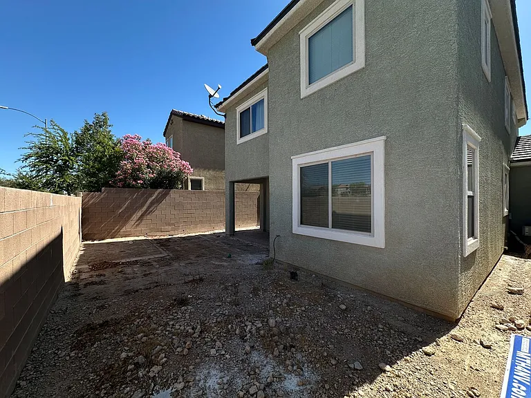 5869 Amber Mesa St — Photo 29