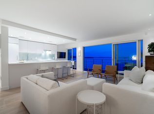 150 24th St #807, West Vancouver, BC