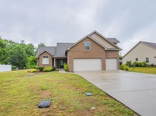 8422 Manor Farm Dr, Murfreesboro, TN 37129