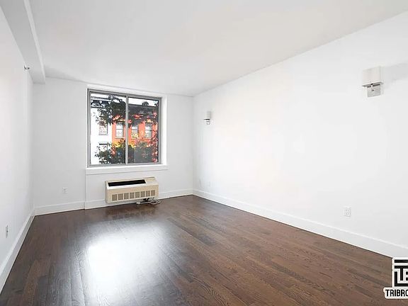 5th image of 2253 3rd Ave APT 4B