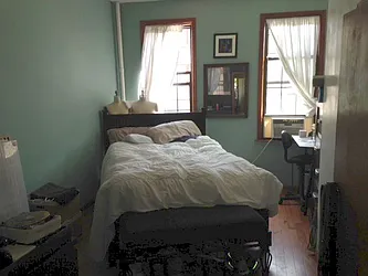 Rented by Premier Metro Realty Corp