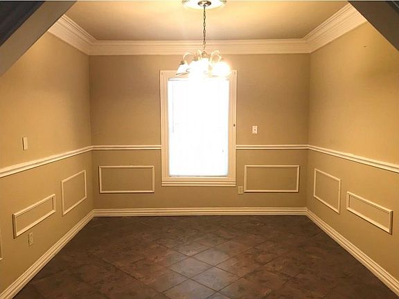 4th image of 2723 McKinley Ave