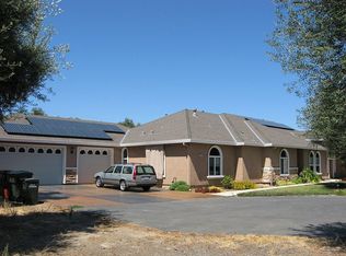 301 Collins Ln, Rio Linda, CA 95673