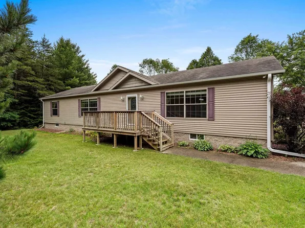 13184 Lakeview Ct, Pound, WI 54161