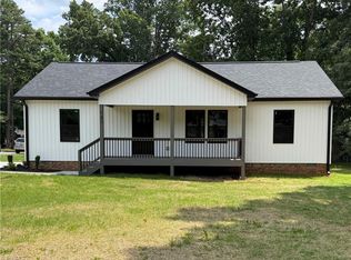 121 Smith Ave, Lexington, NC 27292