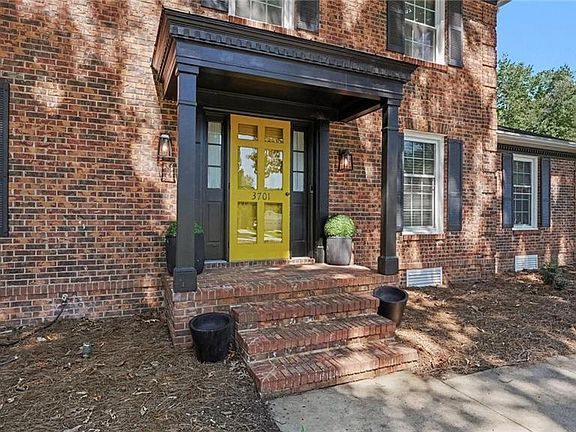 3rd image of 3701 Sagamore Dr