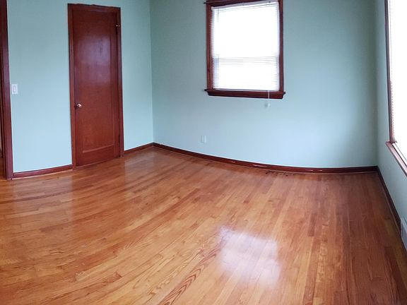 Bedroom #1