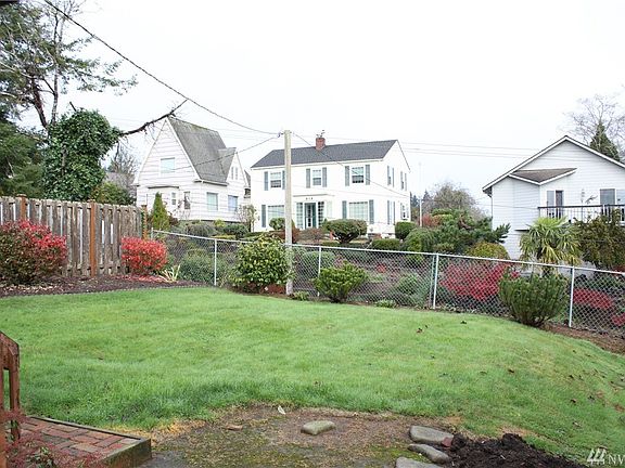 3rd image of 616 Hanna Ave