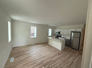 500 N Butler Blvd #1A, Lansing, MI 48915