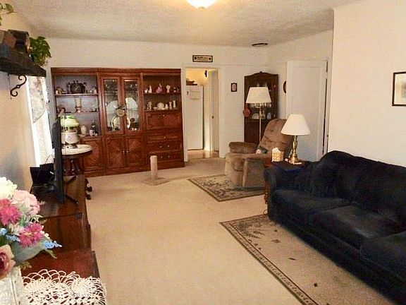 5th image of 530 Broadwater Ave