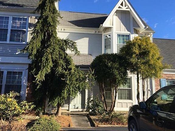 3rd image of 14 Lawry Ct